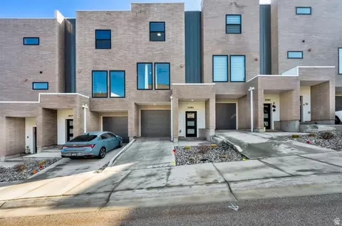 Exterior - 14383 S Champ Cv, Draper, UT 84020 photo 2 of 5