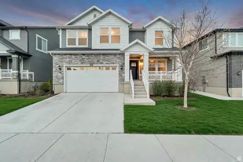 156 N Valcrest Dr, Saratoga Springs, UT 84045