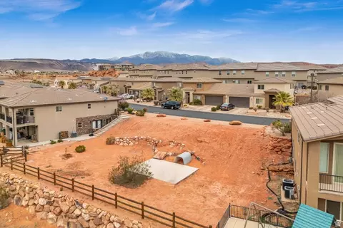 433 N Creek Ridge Dr #206, Washington, UT 84780 photo 4