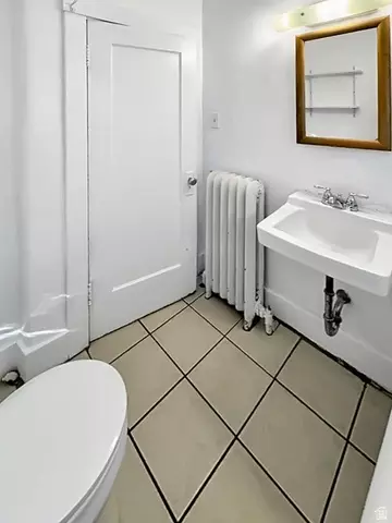 Bath - 232 E 400 N, Provo, UT 84606 photo 2 of 4