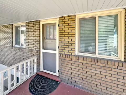 Exterior - 232 E 400 N, Provo, UT 84606 photo 2 of 3