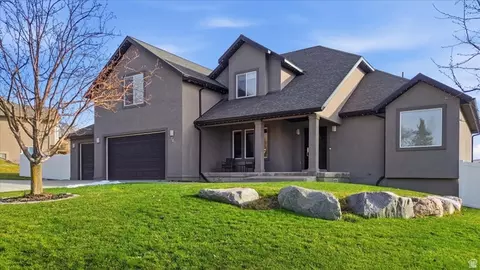 Exterior - 74 E 800 S, Richmond, UT 84333 photo 1 of 2