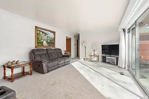 Living - 943 S 550 E, Orem, UT 84097 photo 2 of 4