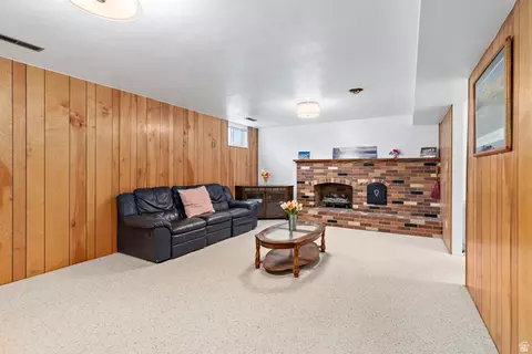 Living - 943 S 550 E, Orem, UT 84097 photo 4 of 4