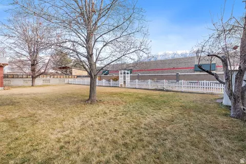 Exterior - 943 S 550 E, Orem, UT 84097 photo 4 of 6