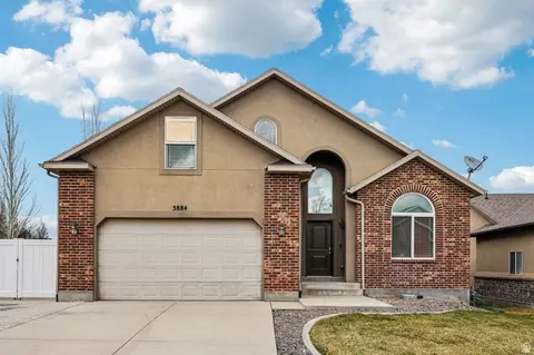 3884 W Coral Dune Dr, South Jordan, UT 84009