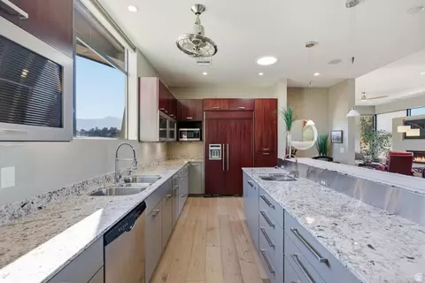 Kitchen - 3104 Apache Cir, Springdale, UT 84767 photo 2 of 2