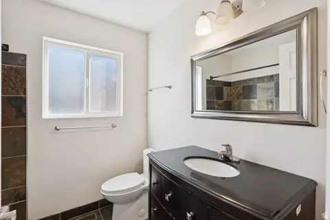 Bath - 3651 E Oakview Dr, Millcreek, UT 84124 photo 3 of 4