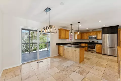 Kitchen - 3651 E Oakview Dr, Millcreek, UT 84124 photo 1 of 3