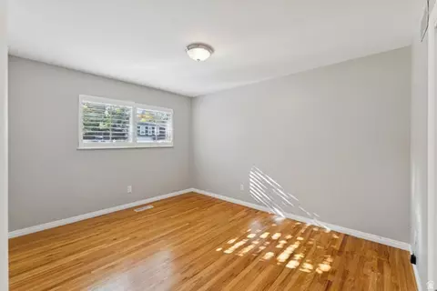 Bedroom - 3651 E Oakview Dr, Millcreek, UT 84124 photo 3 of 9
