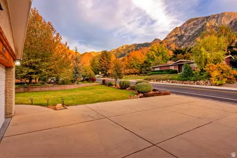 Exterior - 3651 E Oakview Dr, Millcreek, UT 84124 photo 4 of 10