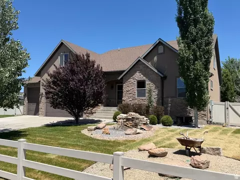 Exterior - 384 N 710 E, Salem, UT 84653 photo 13 of 16