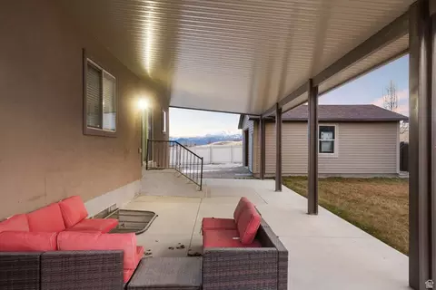 Exterior - 384 N 710 E, Salem, UT 84653 photo 8 of 16