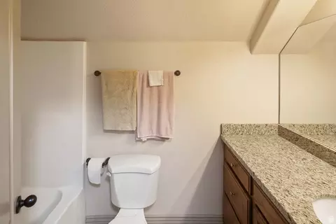 Bath - 384 N 710 E, Salem, UT 84653 photo 4 of 5