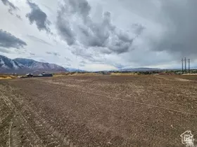 2700 S Main St, Mapleton, UT 84664 photo 2
