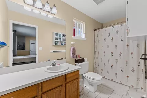 Bath - 538 W 1120 N, Orem, UT 84057 photo 3 of 3