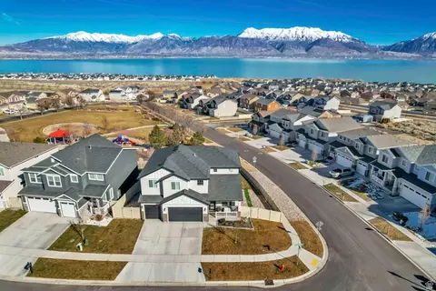 3348 S Wild Oak Rd, Saratoga Springs, UT 84045