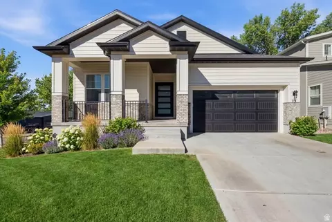 93 Edgecrest Ln, North Salt Lake, UT 84054