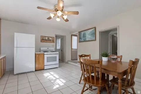 Kitchen - 5680 S 1300 E, Murray, UT 84121 photo 2 of 3