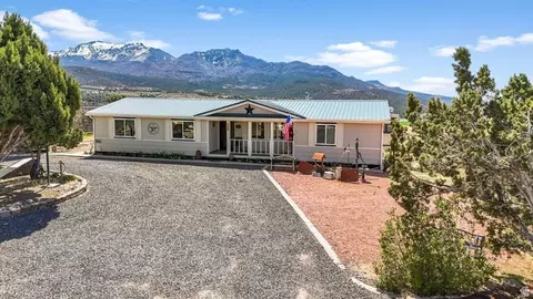 706 E Cottontail Rd, Central, UT 84722