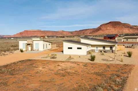 4210 E Star Gazer Cir, Kanab, UT 84741