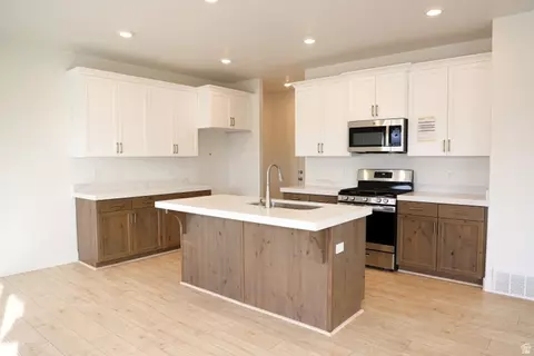 Kitchen - 445 E 720 N Lot Apt 9 N, Salem, UT 84653 photo 1 of 1