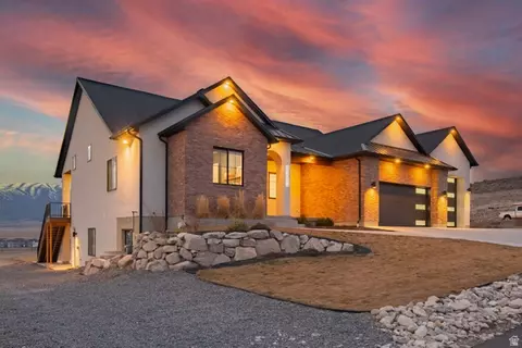 Exterior - 6693 N Unity Way, Eagle Mountain, UT 84005 photo 2 of 22