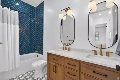 Bath - 6693 N Unity Way, Eagle Mountain, UT 84005 photo 4 of 4