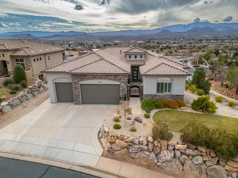 2035 N Gunsight Dr, Saint George, UT 84770