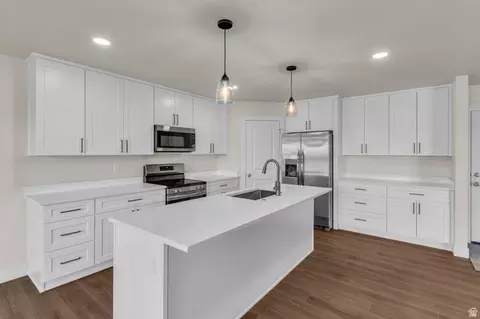 Kitchen - 578 W Seventh, Midvale, UT 84047 photo 2 of 3