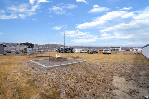 Exterior - 472 W 2300 S, Richfield, UT 84701 photo 7 of 9