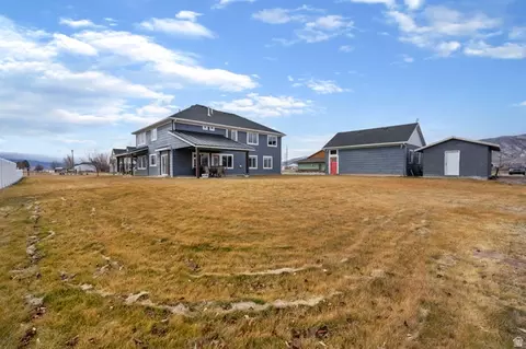 Exterior - 472 W 2300 S, Richfield, UT 84701 photo 8 of 9
