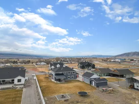 View/Area - 472 W 2300 S, Richfield, UT 84701 photo 4 of 7