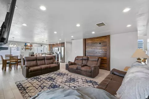 Living - 472 W 2300 S, Richfield, UT 84701 photo 2 of 5