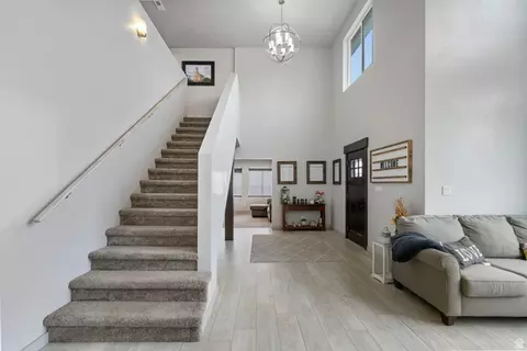 Entry Way - 472 W 2300 S, Richfield, UT 84701 photo 2 of 3