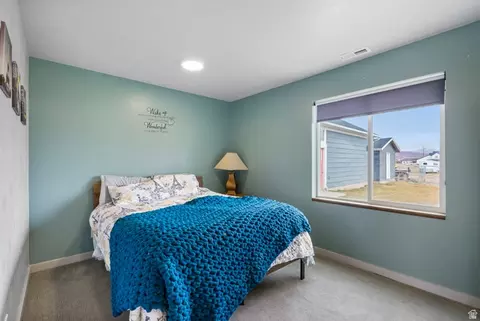 Bedroom - 472 W 2300 S, Richfield, UT 84701 photo 1 of 8