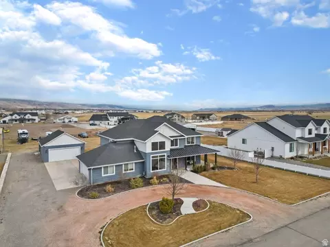 View/Area - 472 W 2300 S, Richfield, UT 84701 photo 2 of 7