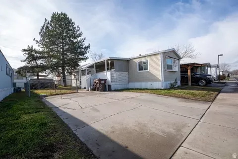 3237 W Regency Park #253, West Valley City, UT 84119