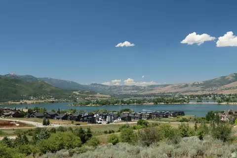 6839 E Summit Peak Cir #48, Huntsville, UT 84317