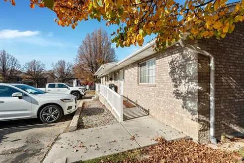 Exterior - 984 E 900 S, Provo, UT 84606 photo 4 of 6