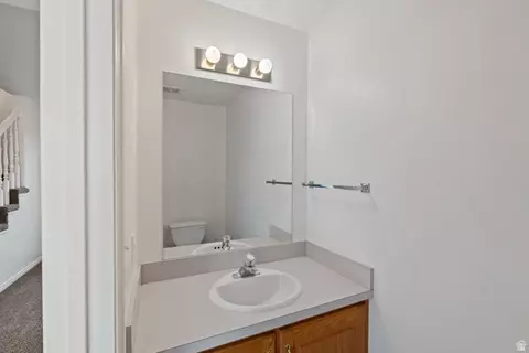 Bath - 984 E 900 S, Provo, UT 84606 photo 2 of 2