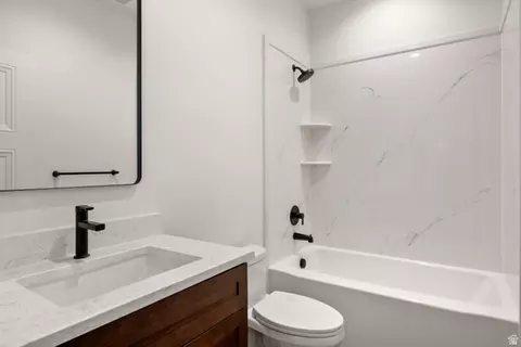 Bath - 32 N 2nd St E, Paris, ID 83261 photo 1 of 1