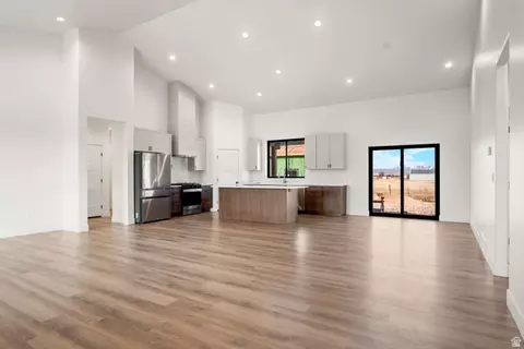Living - 32 N 2nd St E, Paris, ID 83261 photo 1 of 2
