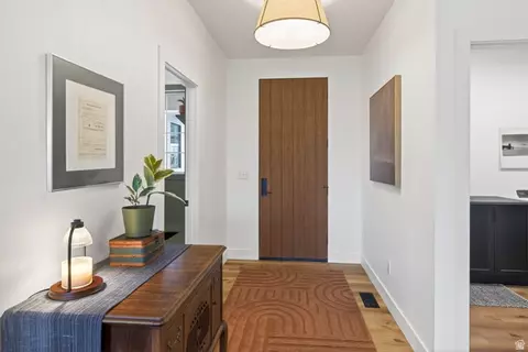 Entry Way - 2182 Salida Del Sol, Moab, UT 84532 photo 2 of 4