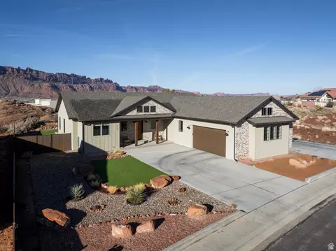 Exterior - 2182 Salida Del Sol, Moab, UT 84532 photo 4 of 17