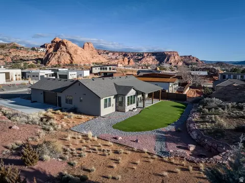 Exterior - 2182 Salida Del Sol, Moab, UT 84532 photo 13 of 17