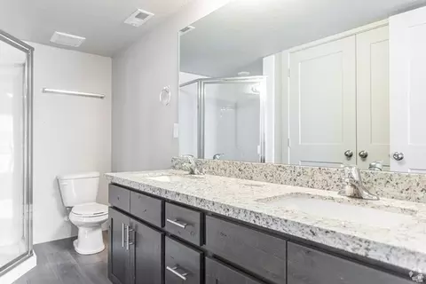 Bath - 3965 S 300 E, Murray, UT 84107 photo 1 of 2