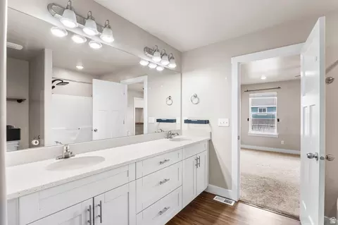 Bath - 1688 E Talon Way, Eagle Mountain, UT 84005 photo 3 of 4
