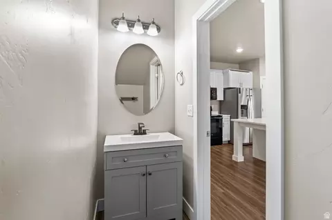 Bath - 1688 E Talon Way, Eagle Mountain, UT 84005 photo 1 of 4