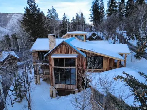 3060 E Deer Run Rd, Sundance, UT 84604